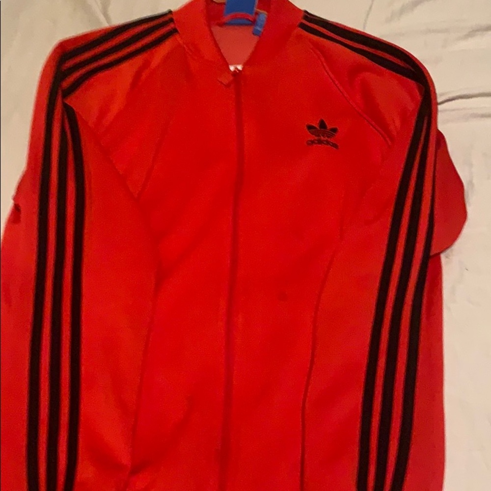 Adidas men’s jogger jacket size L worn once.